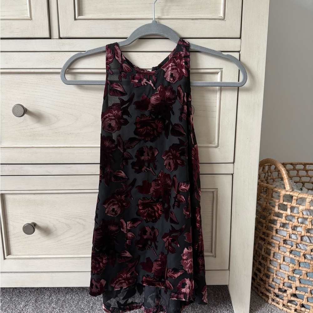 BB Dakota Black and Burgundy Floral Tank Top